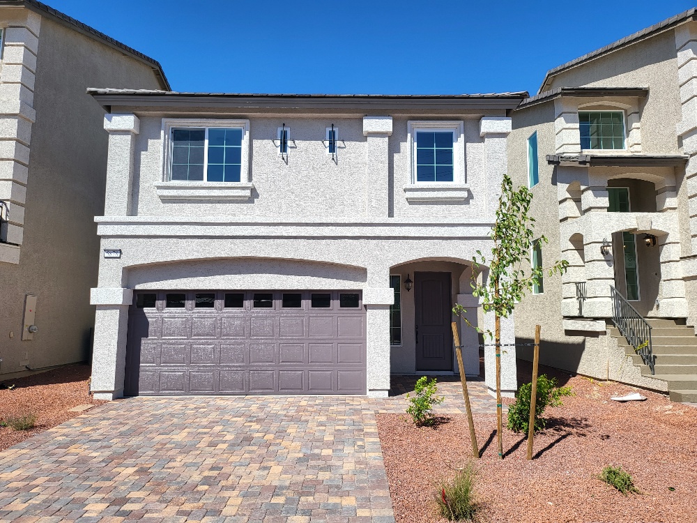 5878 Aurora Gold Avenue