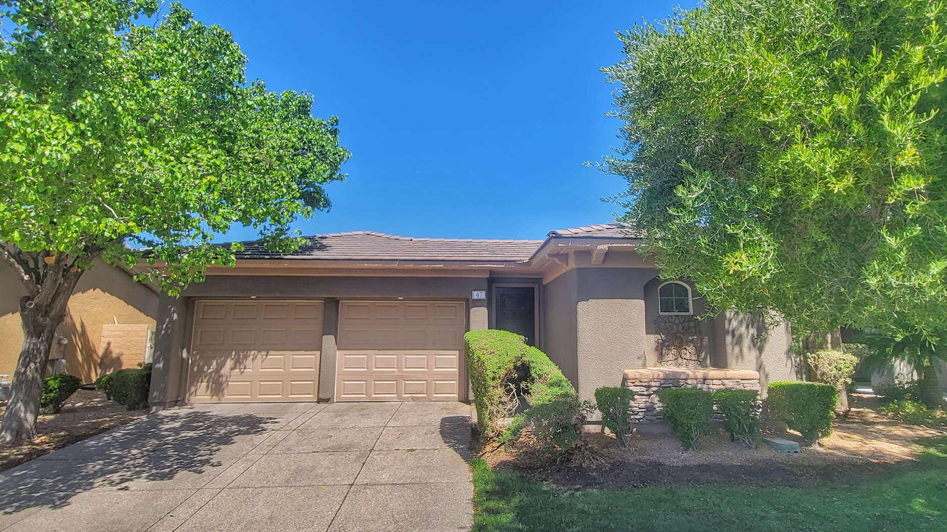 47 Fountainhead Cir.