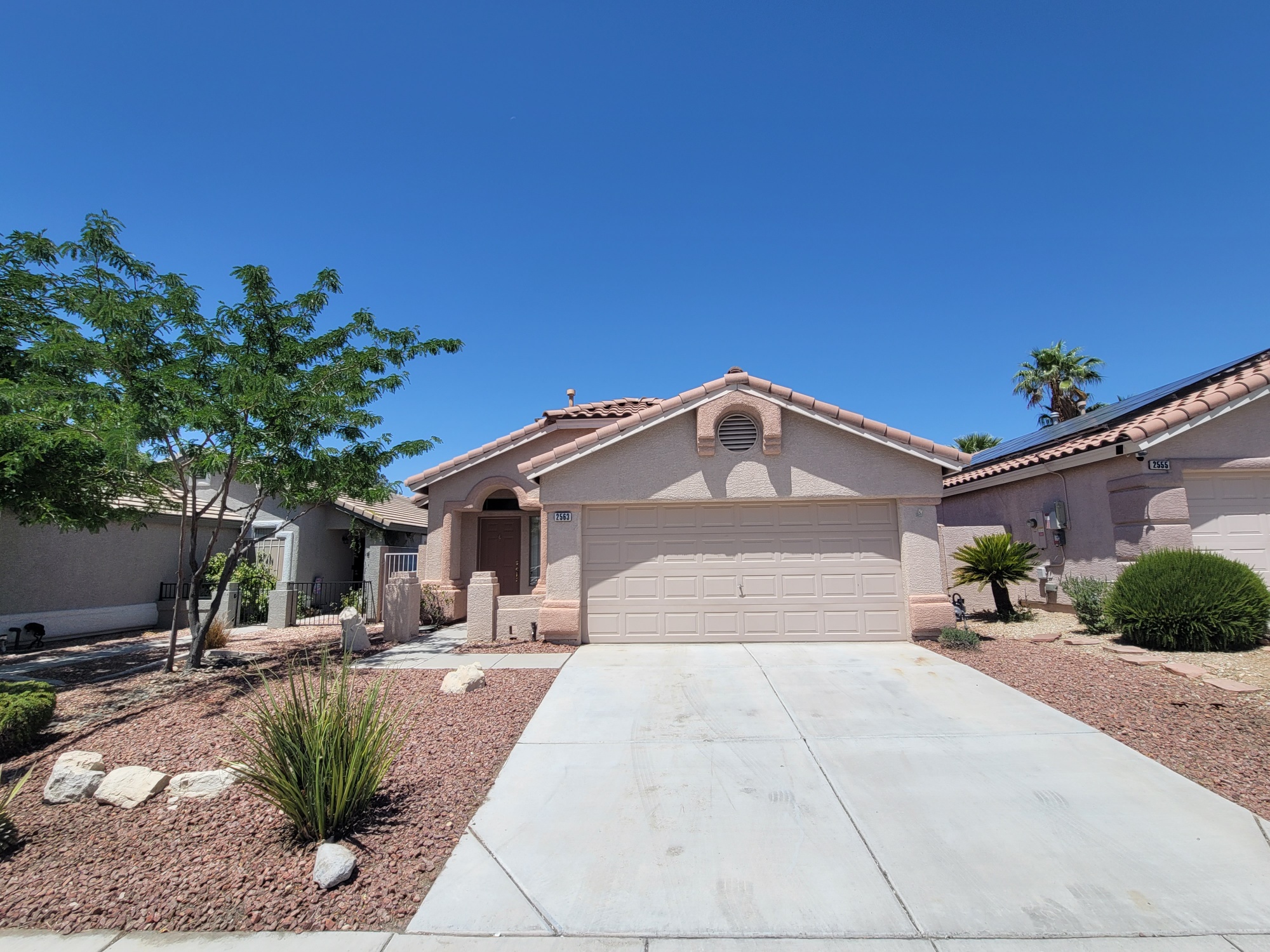 2563 Spruce Creek Dr