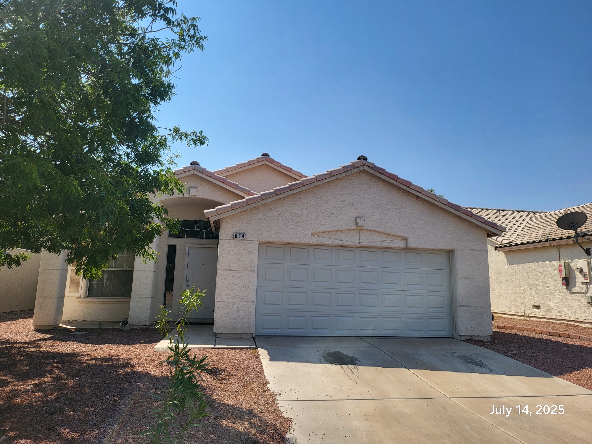 634 Holly Bush Ct